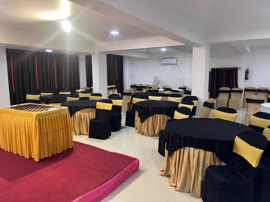 בהופאל Oyo Hotel Happy Homes מראה חיצוני תמונה